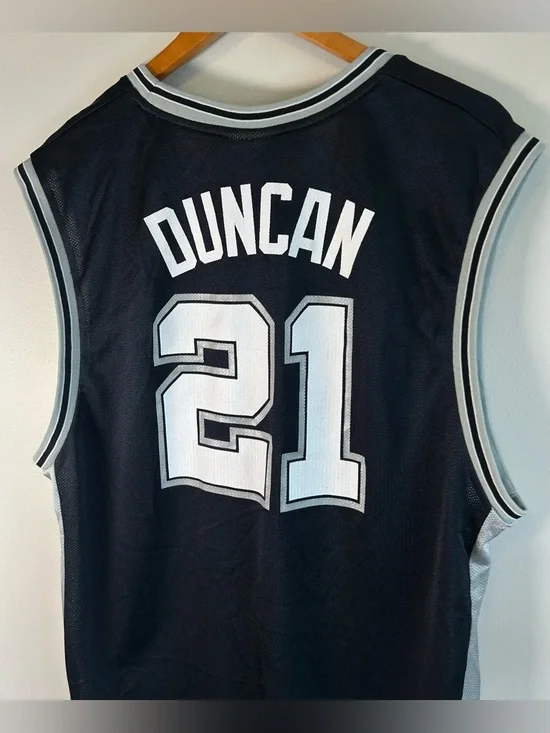 Vintage Reebok NBA San Antonio Spurs Tim Duncan #21 Jersey Sz L Nylon Black EUC - Picture 5 of 9